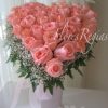 50 rosas rojas en forma de corazon - Flores Regias